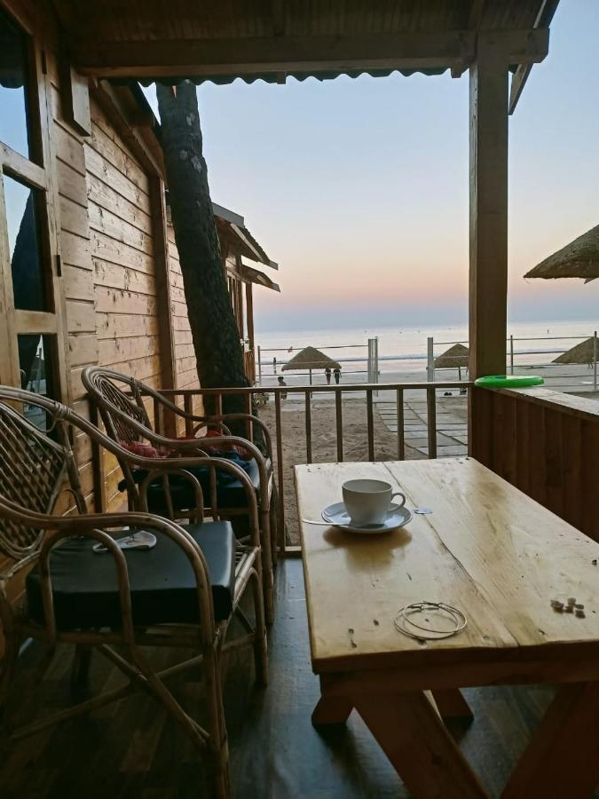 Next Ta Sea Hotel Палолем Екстериор снимка