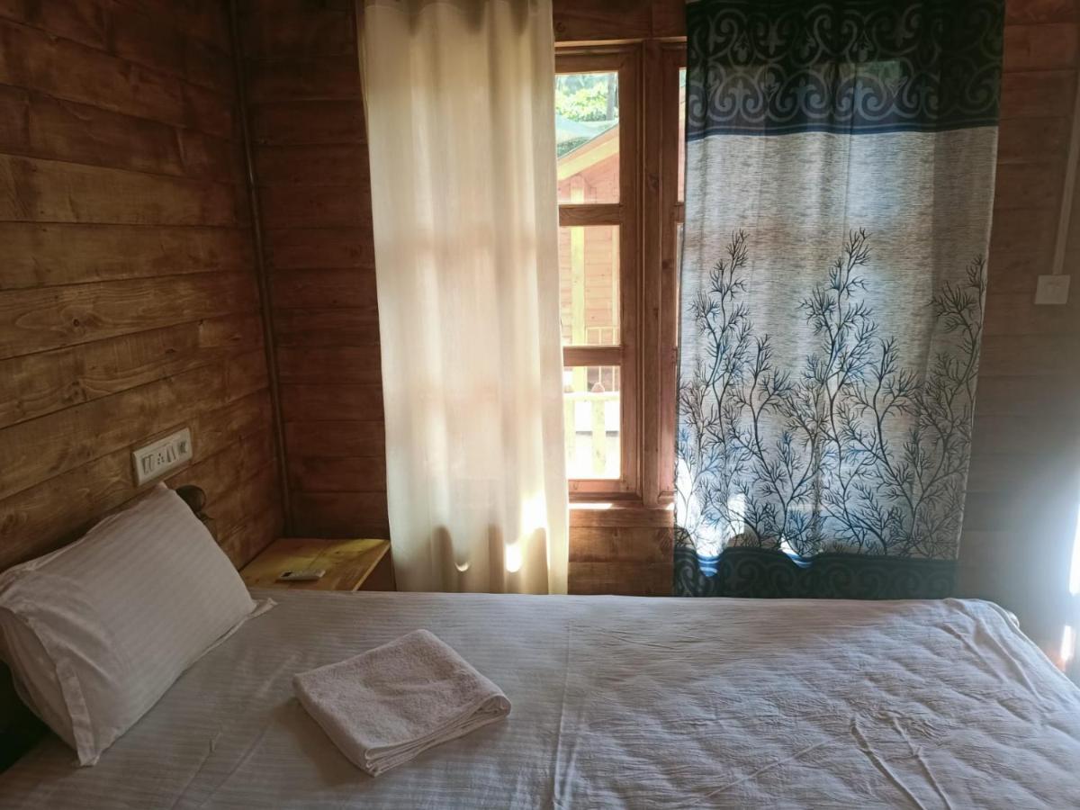 Next Ta Sea Hotel Палолем Екстериор снимка