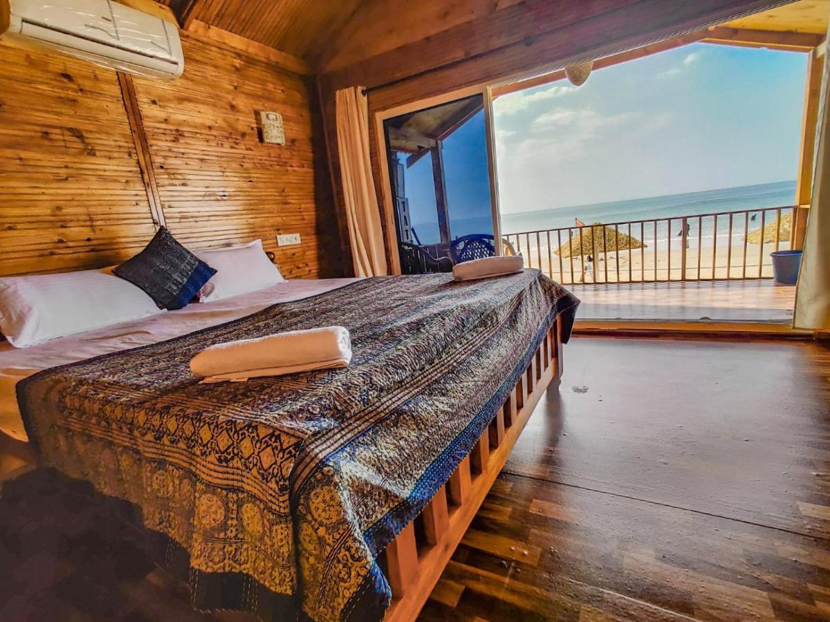 Next Ta Sea Hotel Палолем Екстериор снимка